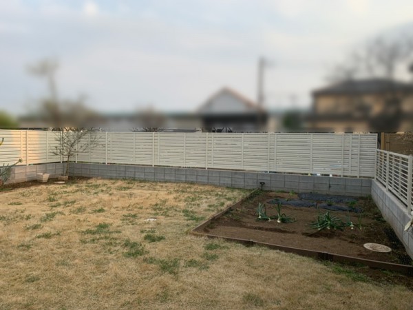 川越市の外構工事でフェンスの設置をしました。サムネイル